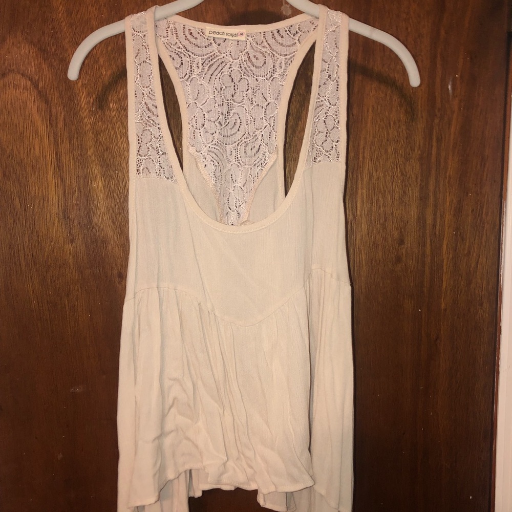 Loose fitting, sleeveless top